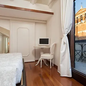 Terrazza Fenice Apartment