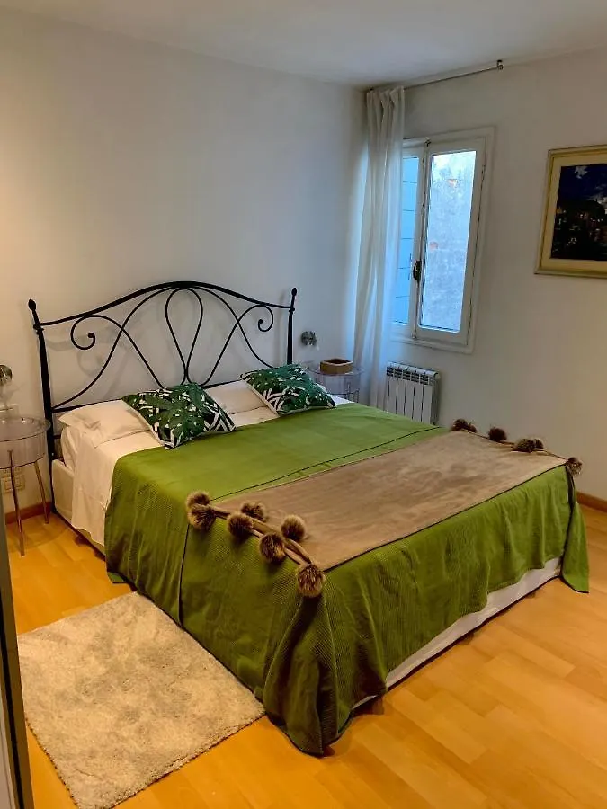 Regina - Romantic Studio Near Rialto 베니스 0*,